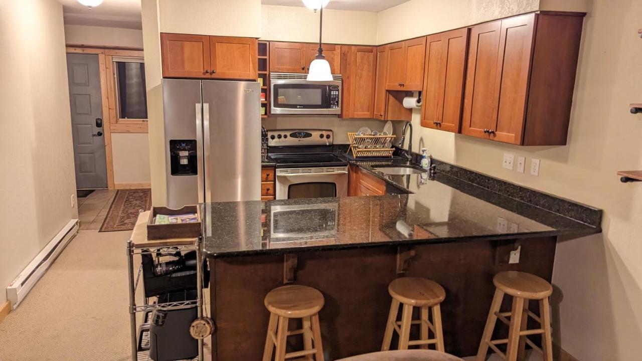 Private Room In Cozy Townhouse 브레켄리지 외부 사진